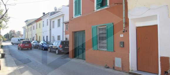 6 rooms House in Cascina, Italy No. 25032 26