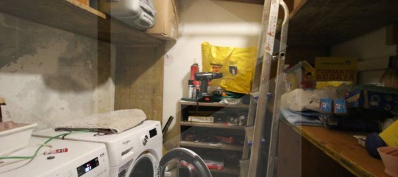 6 rooms House in Cascina, Italy No. 25032 24