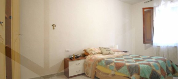 6 rooms House in Cascina, Italy No. 25032 8