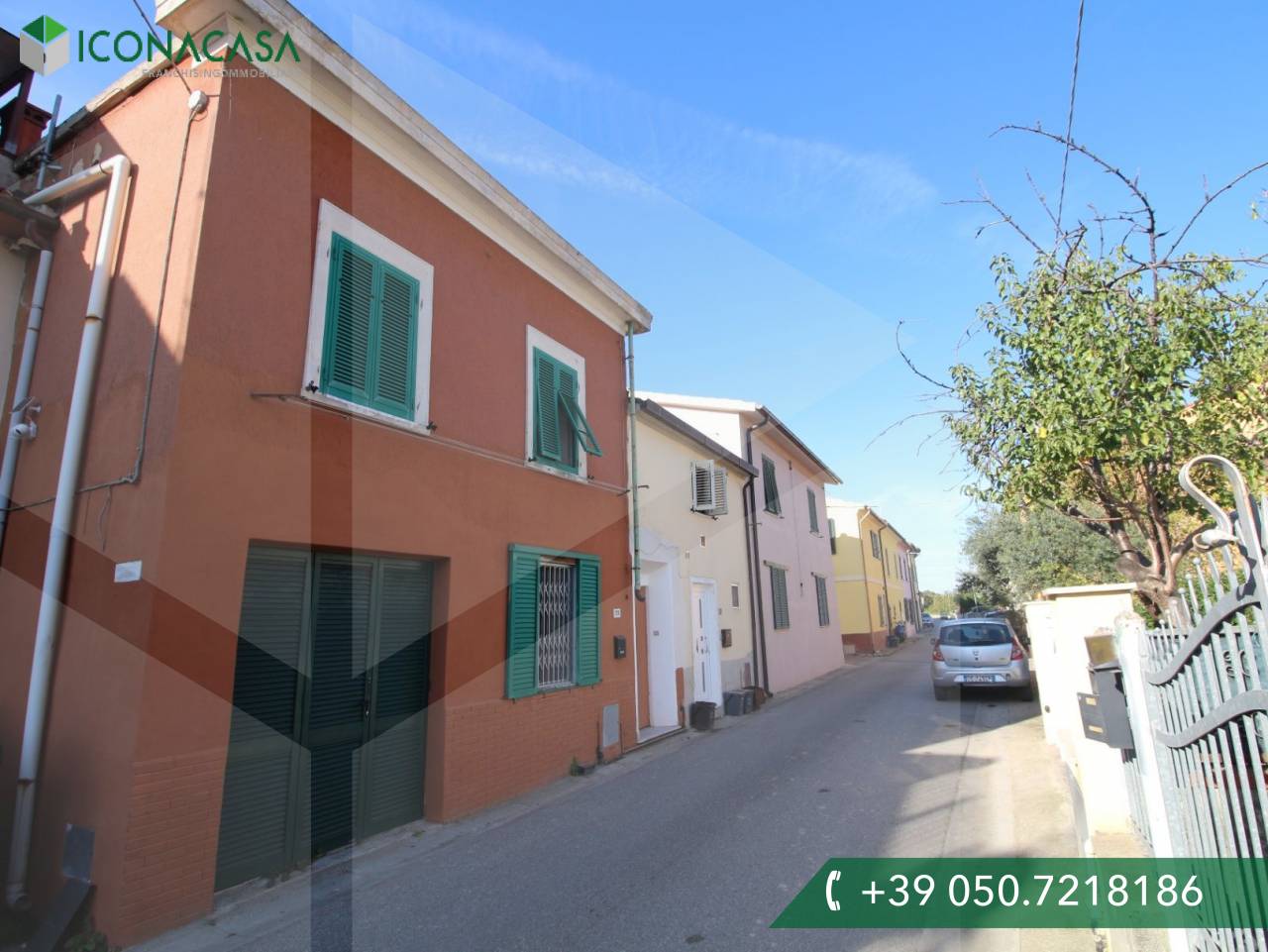 6 rooms House in Cascina, Italy No. 25032