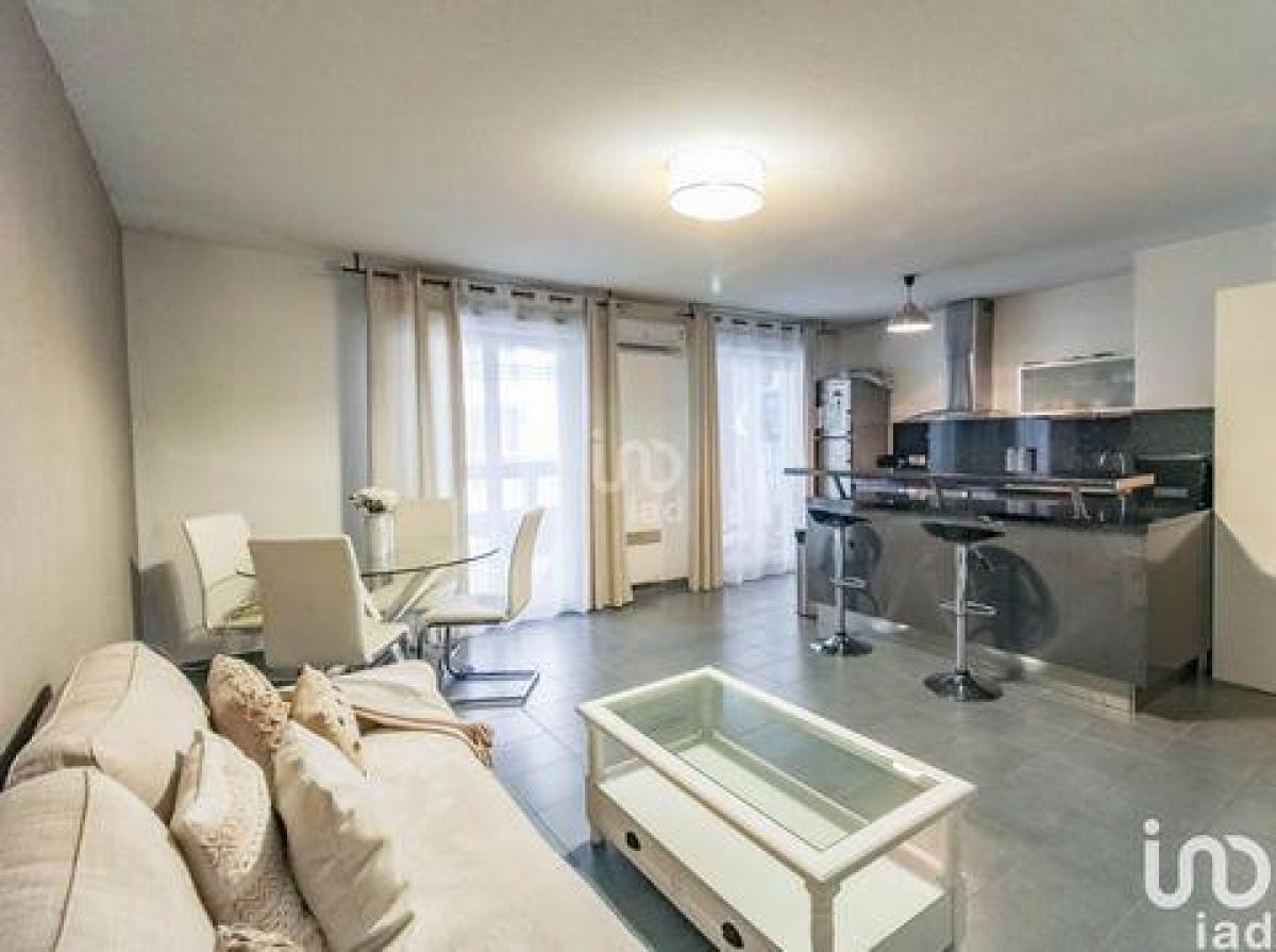 Apartamento com 2 quartos em condomínio em Marseille, France N.º 3900