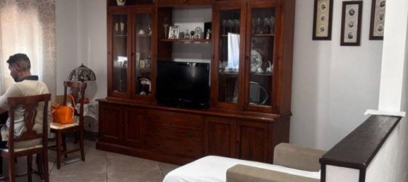 3 bedrooms Apartment in Colleferro, Italy No. 294191 3