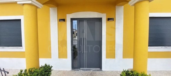 4 bedrooms House in Atouguia da Baleia, Portugal No. 119205 3