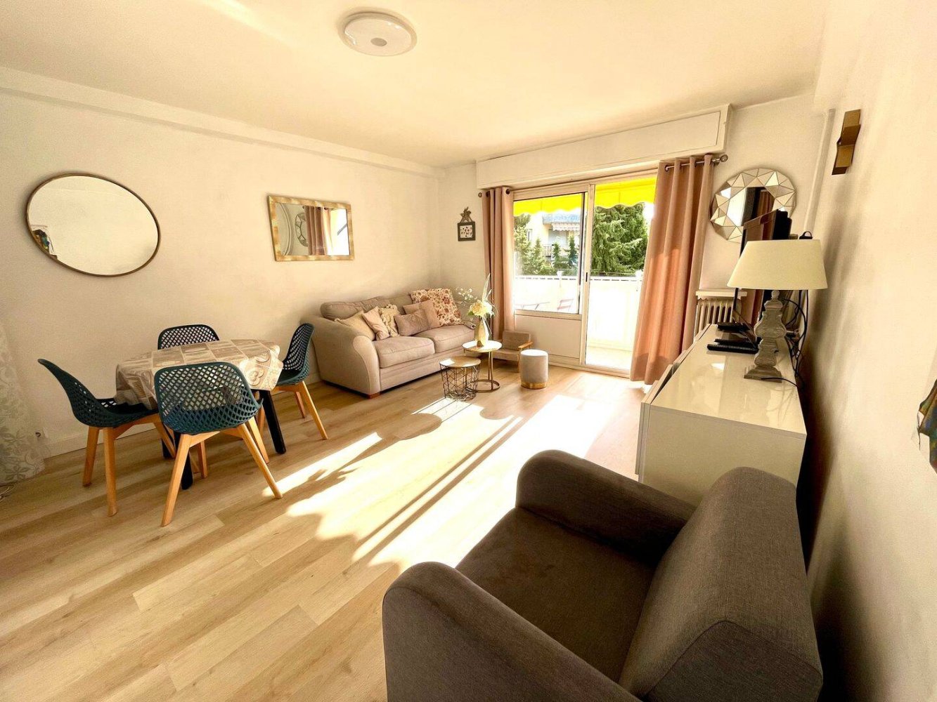 2 bedrooms Apartment in Le Cannet, France No. 331801