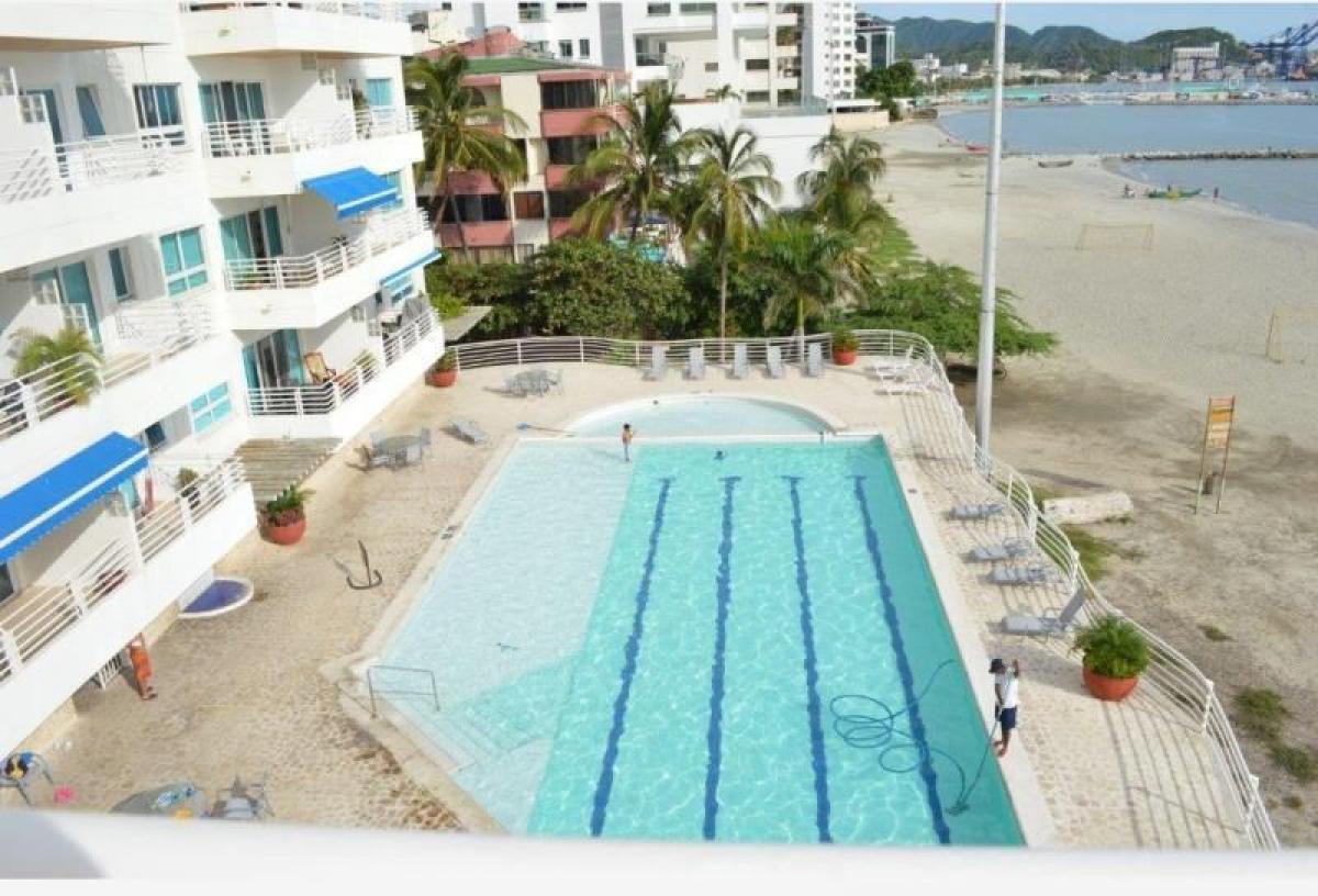 4 bedrooms Apartment in Guadalajara de Buga, Colombia No. 3234