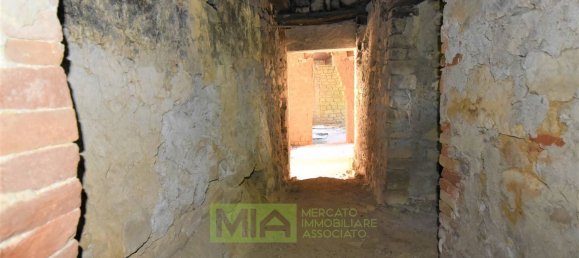 Casa de 5 divisões em Montefalcone Appennino, Italy N.º 144226 16