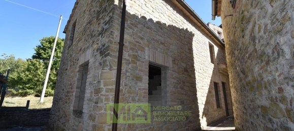 Casa de 5 divisões em Montefalcone Appennino, Italy N.º 144226 2