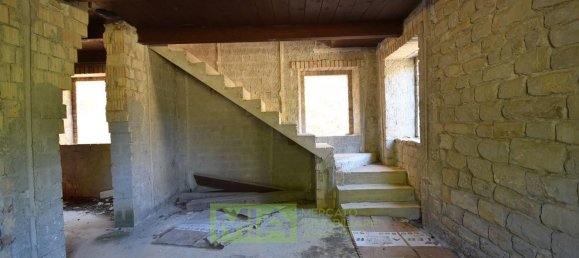 Casa de 5 divisões em Montefalcone Appennino, Italy N.º 144226 9