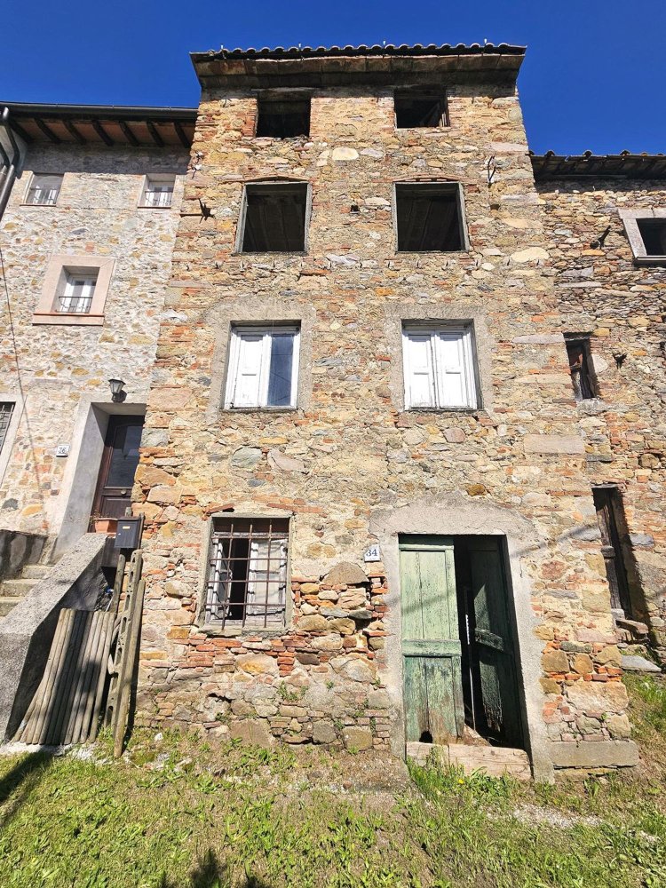 4-salle Villa à Capannori, Italy No. 213054
