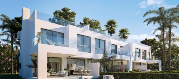 3 bedrooms Building in Benalmadena, Spain No. 3035 2