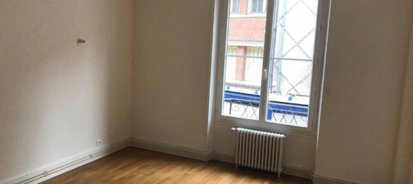 15 rooms Building in Gien, France No. 67186 4