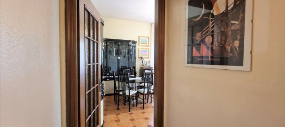 Квартира с 4 комнатами в Салерно, Италия № 147275 19