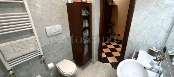 4 rooms Apartment in Rome, Italy No. 200153 11