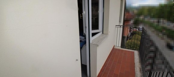 5 rooms Apartment in Montevarchi, Italy No. 236623 8