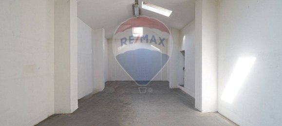 10 rooms Commercial property in Bergamo, Italy No. 309128 9