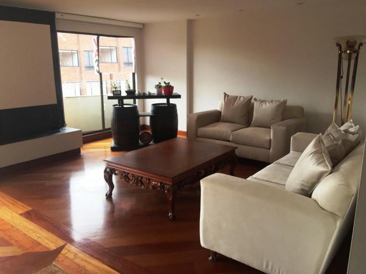 4 bedrooms House in Bogota, Colombia No. 11516