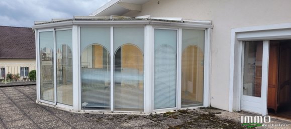 Edifício T3 em Vagney, France N.º 261500 2