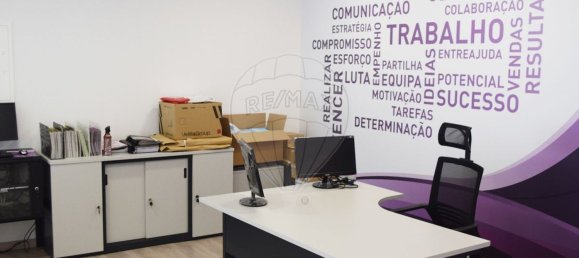 Entrepôt à Mafra, Portugal 669m² No. 79516 9