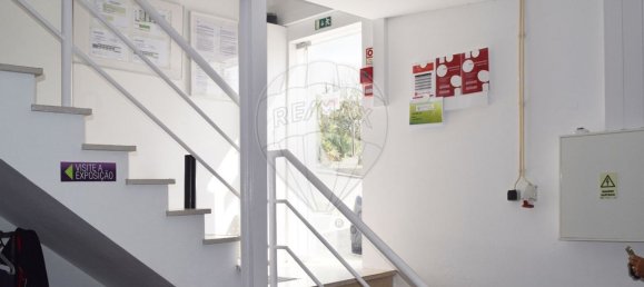 Entrepôt à Mafra, Portugal 669m² No. 79516 13