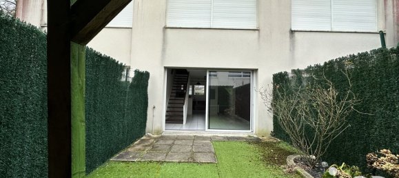 2 bedrooms House in Joue-les-Tours, France No. 73374 34