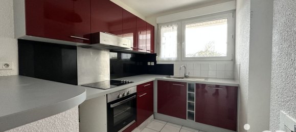 2 bedrooms House in Joue-les-Tours, France No. 73374 8