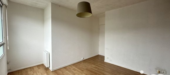 2 bedrooms House in Joue-les-Tours, France No. 73374 16