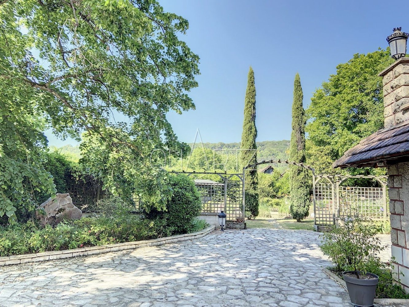 6 Schlafzimmer Schlösser in Anet, France, Nr. 247862