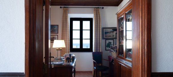 5 bedrooms Villa in Portimao, Portugal No. 108418 4