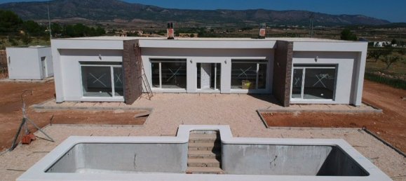 Villa de 3 dormitorios en Pinoso, Spain No. 8663 5