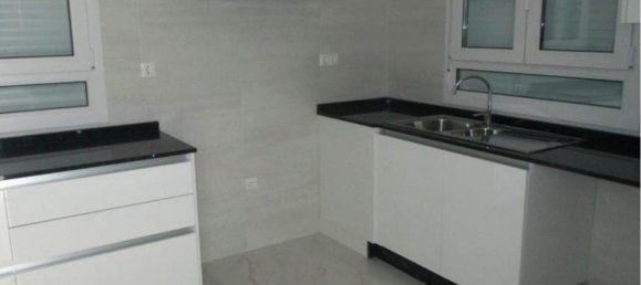 Villa de 3 dormitorios en Pinoso, Spain No. 8663 12