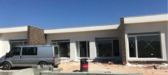 Villa de 3 dormitorios en Pinoso, Spain No. 8663 38