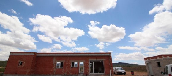 Villa de 3 dormitorios en Pinoso, Spain No. 8663 18