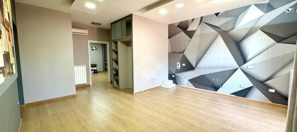 2 bedrooms Apartment in Sant'Antimo, Italy No. 273358 3