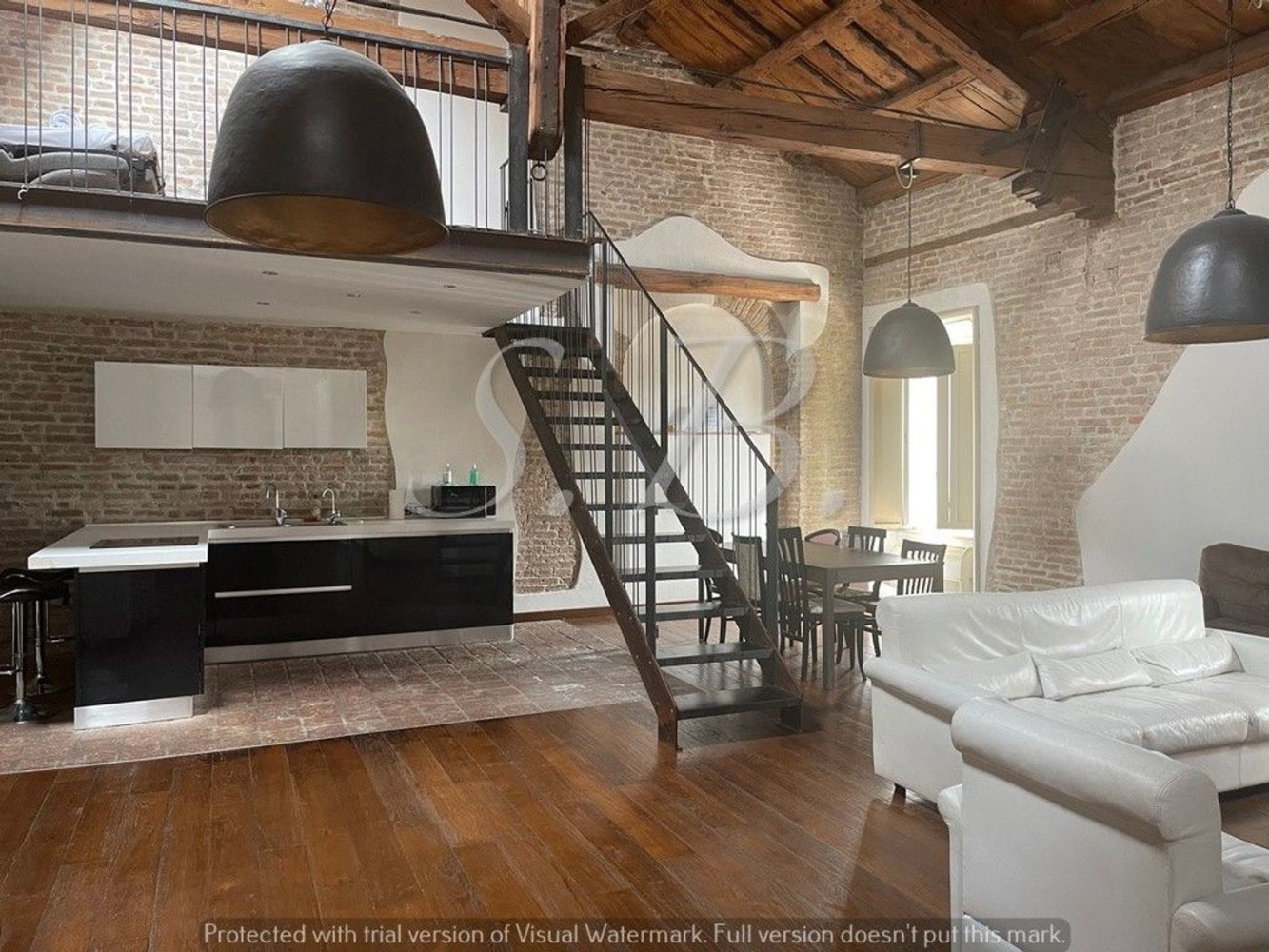 4 Schlafzimmer Wohnung in Mantua, Italy, Nr. 363426