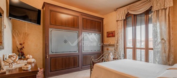 2 Schlafzimmer Wohnung in Reggio Emilia, Italy, Nr. 344987 7