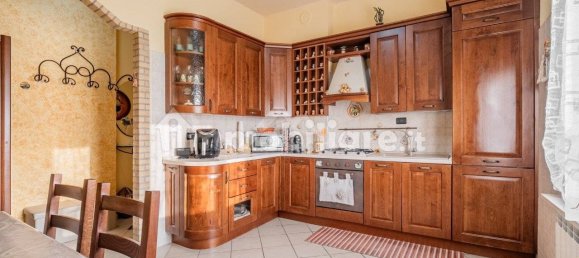 2 Schlafzimmer Wohnung in Reggio Emilia, Italy, Nr. 344987 3