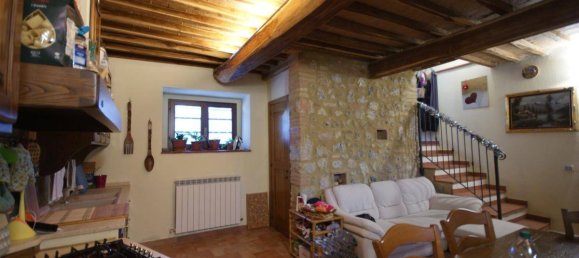 2 bedrooms House in Casole d'Elsa, Italy No. 215455 2