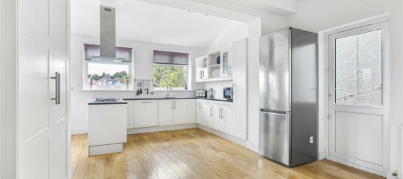 5 bedrooms House in New Barnet, United Kingdom No. 6691 9