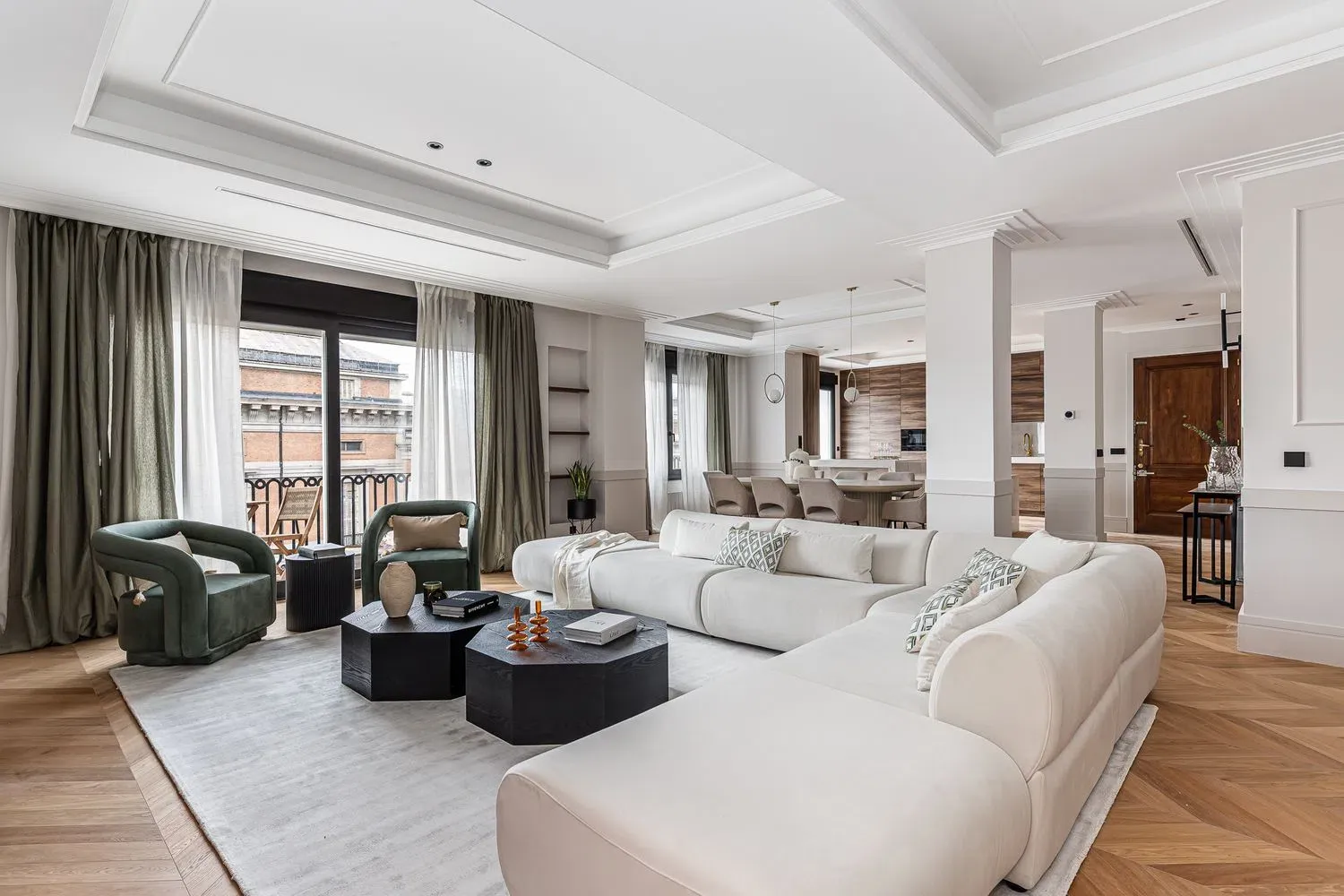 3 bedrooms Apartment in Madrid, Spain No. 84853