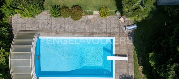 4 bedrooms Villa in Ranco, Italy No. 131610 24