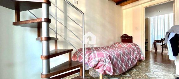 4 bedrooms Apartment in Portici, Italy No. 18149 20