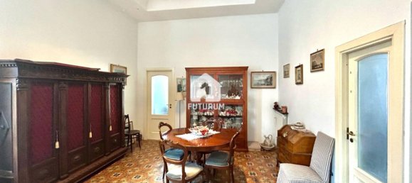 4 bedrooms Apartment in Portici, Italy No. 18149 12