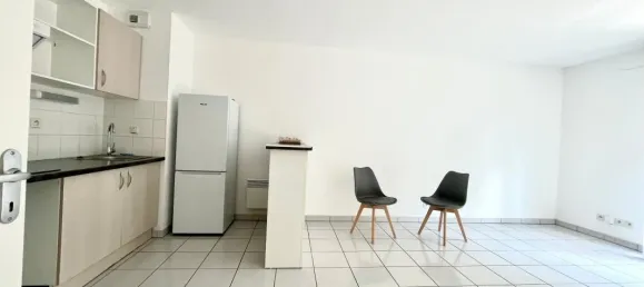 2 bedrooms Apartment in Cognac, France No. 351065 2