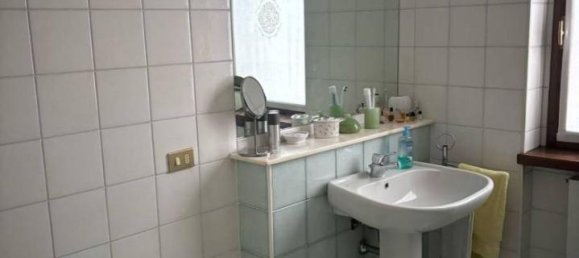 5 rooms Villa in Varese, Italy No. 36828 16