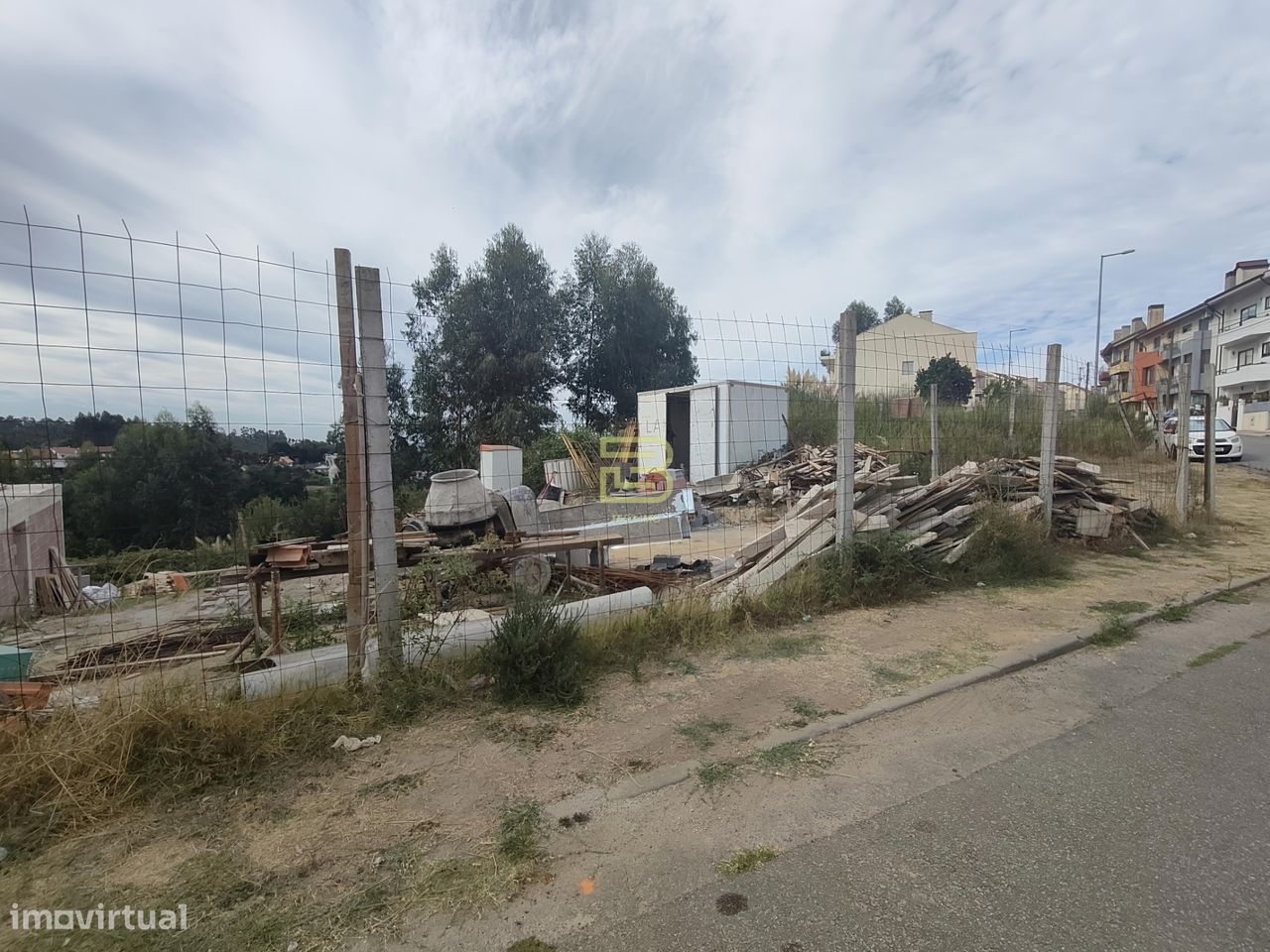 Grundstück in Fanzeres, Portugal 405m², Nr. 302575