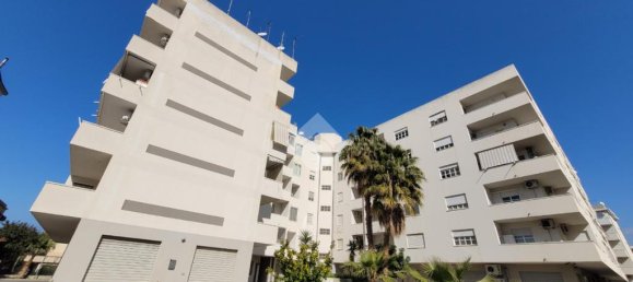 Квартира с 2 спальнями в Реджо Калабрия, Италия № 197556 2