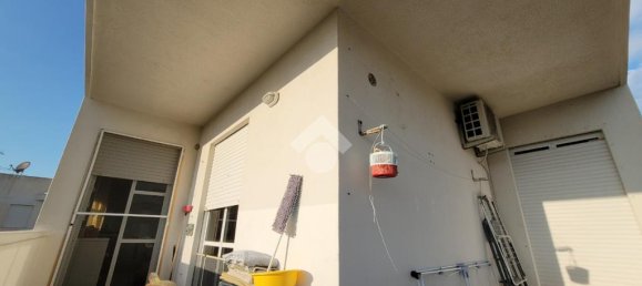 Квартира с 2 спальнями в Реджо Калабрия, Италия № 197556 6