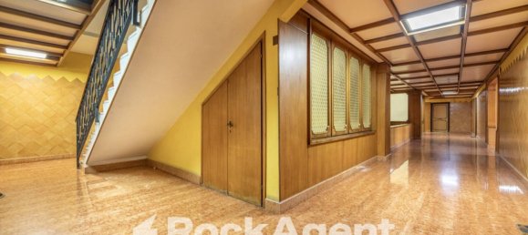 3 bedrooms Apartment in Rome, Italy No. 296733 25