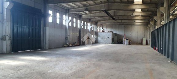 5غرفة مستودع في Arluno, Italy رقم 150364 27