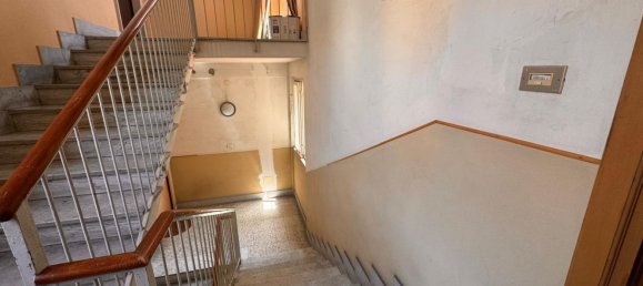 5 rooms Apartment in Avellino, Italy No. 286668 6